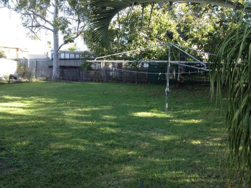 2 Hardacre Street, Wandal QLD 4700